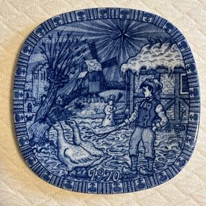 Rörstrand Sweden Christmas 1970 china plate, Julen blue & white vintage